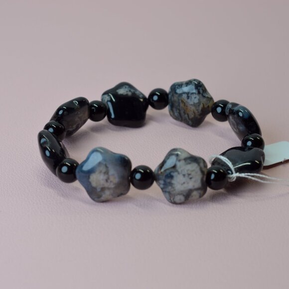 Black Flower Agate Star Bracelet - Picture 3 of 5